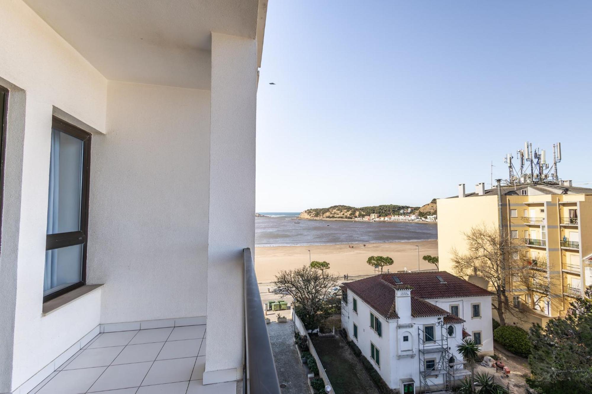 Infante 1 - A Poucos Metros Da Baia Apartment São Martinho do Porto Exterior photo
